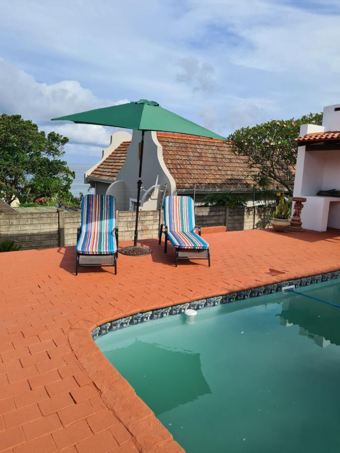 Indaba Manor On 413 Owen Ellis Dr Ξενοδοχείο Port Edward Εξωτερικό φωτογραφία