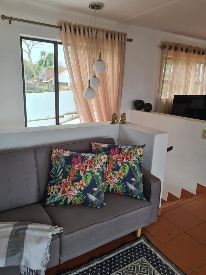 Indaba Manor On 413 Owen Ellis Dr Ξενοδοχείο Port Edward Εξωτερικό φωτογραφία